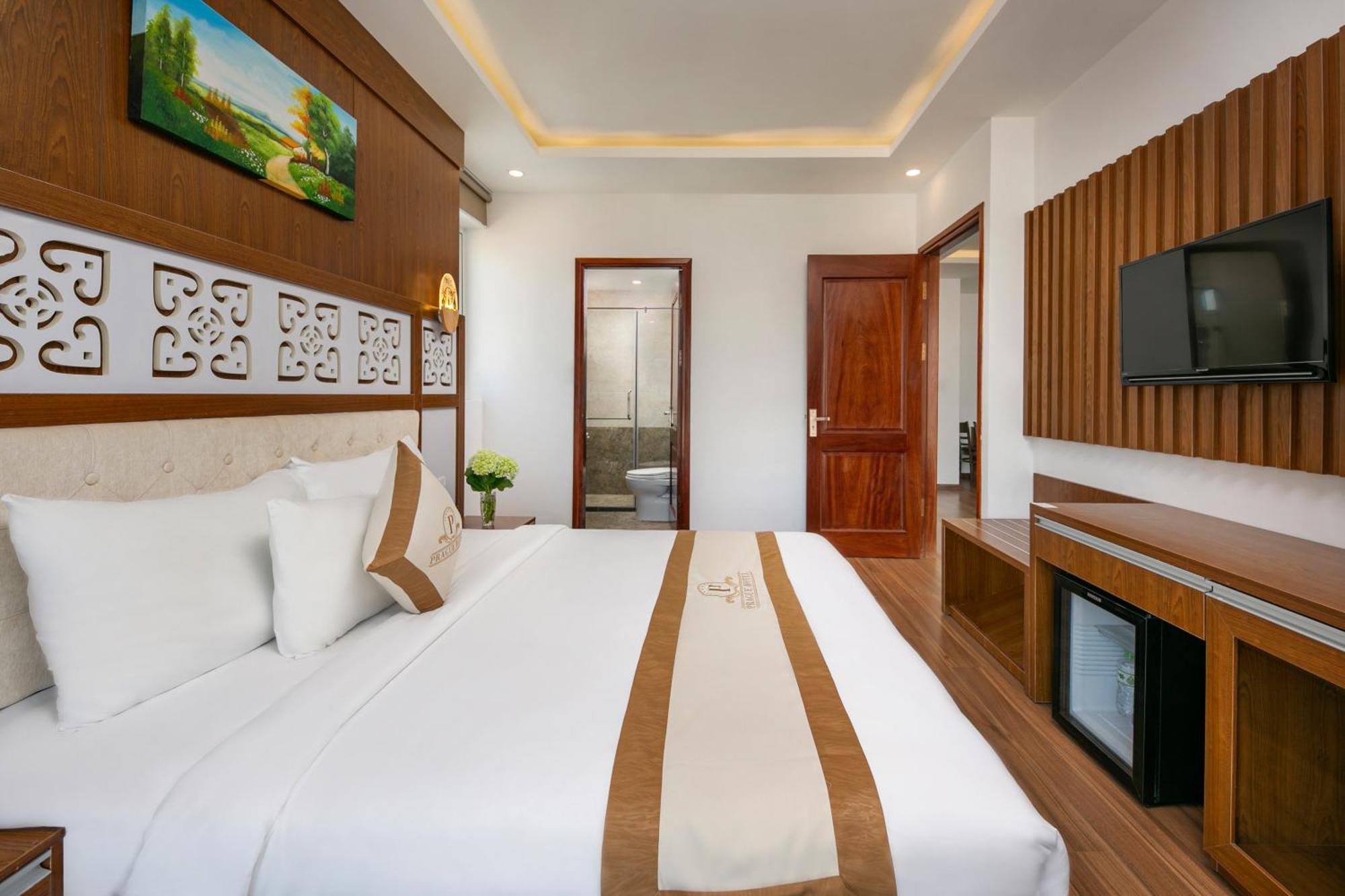 Prague Da Nang Beach Hotel Екстериор снимка