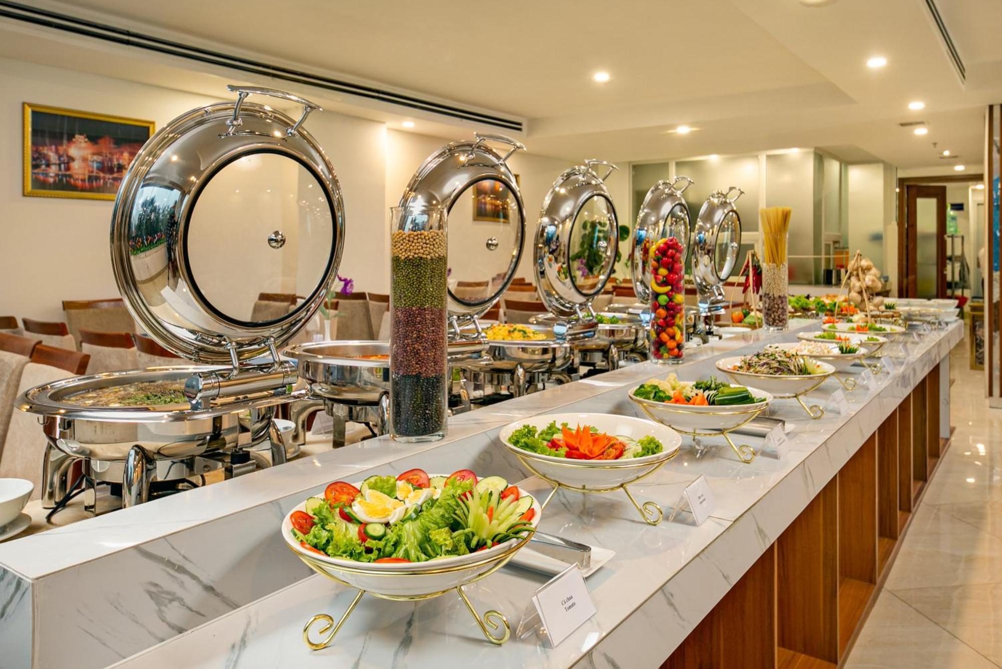 Prague Da Nang Beach Hotel Екстериор снимка