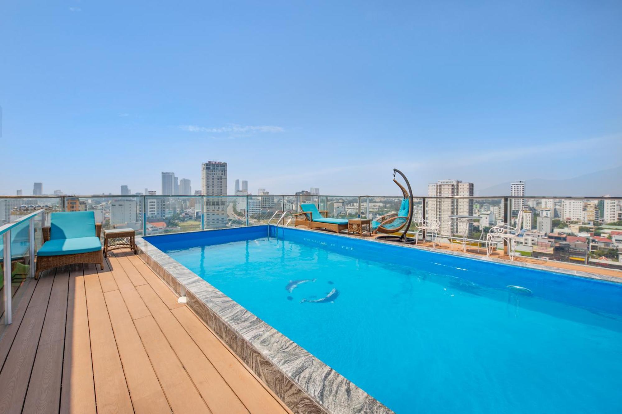 Prague Da Nang Beach Hotel Екстериор снимка